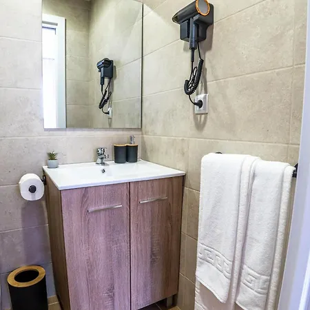 Homestay Novaotel Malaga