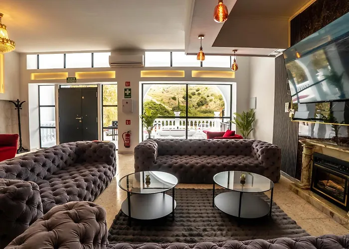 Novaotel בית אירוח מאלגה